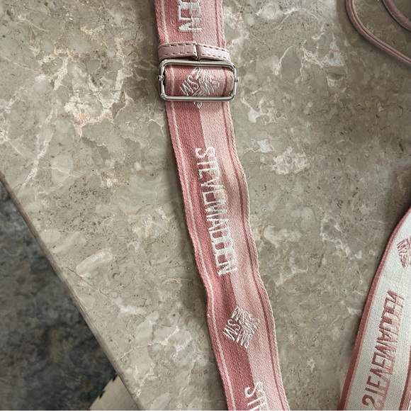 Steve Madden beige and rose color purse with adjustable aztec strap. - Picture 7 of 13